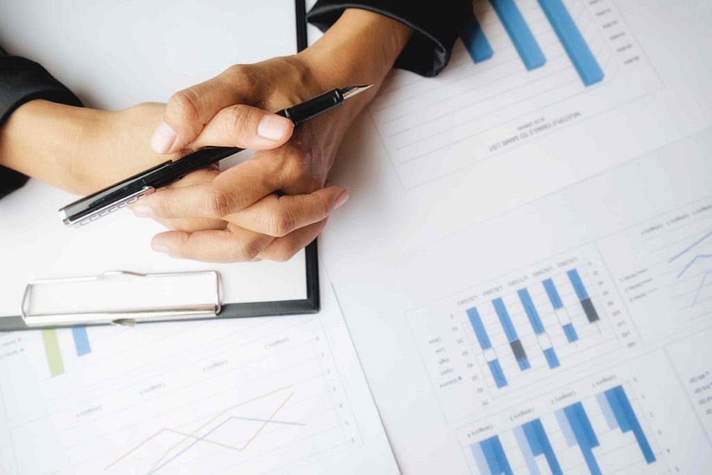 Cómo contratar la luz en tu nuevo hogar